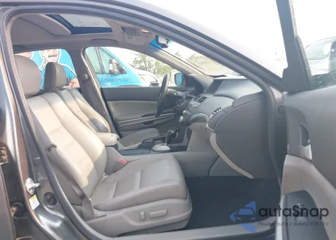 2010 Honda Accord 3.5 Ex-L из США, поврежденный, VIN 1HGCP3F8XAA028599